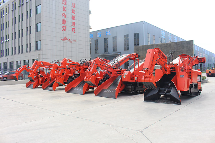 隧洞扒渣機.jpg 隧洞扒渣機.jpg